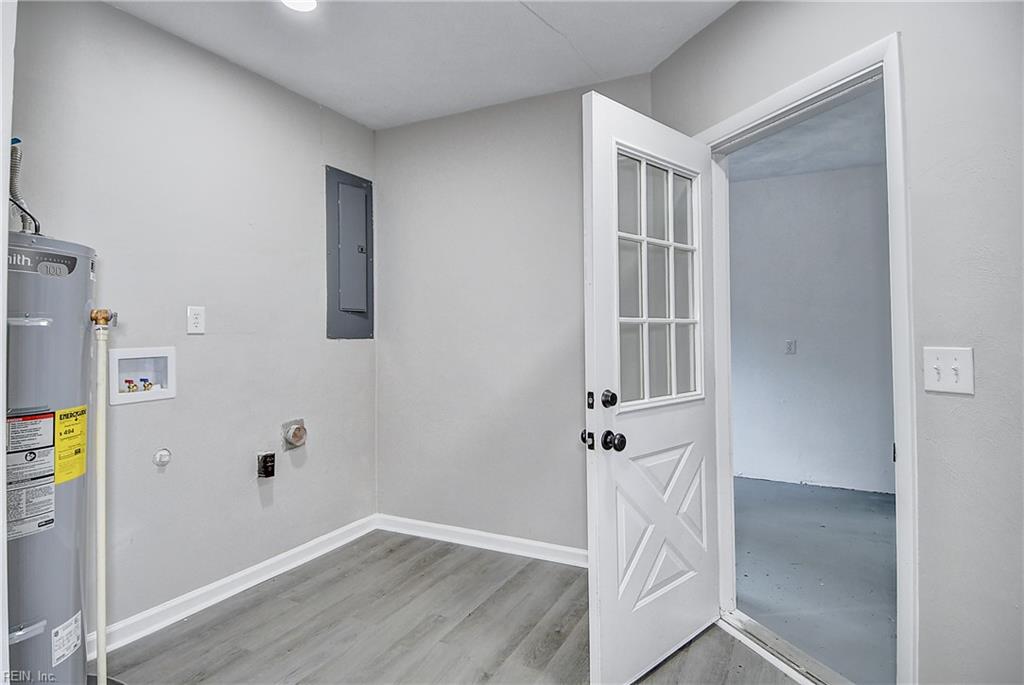 700 Hemlock Cres Property Photo 42