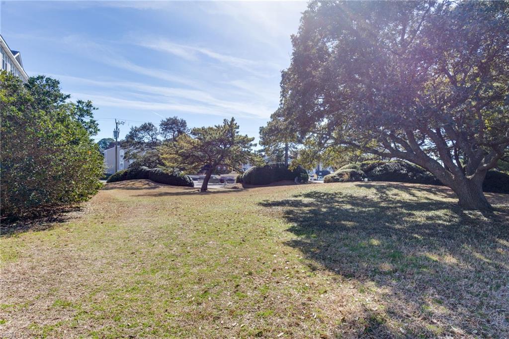 2300 Page Harbor Lndg Property Photo 3