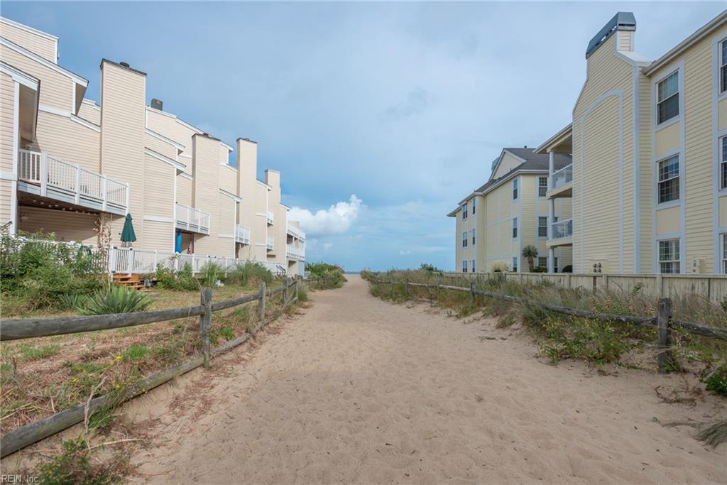 2300 Page Harbor Lndg Property Photo 5