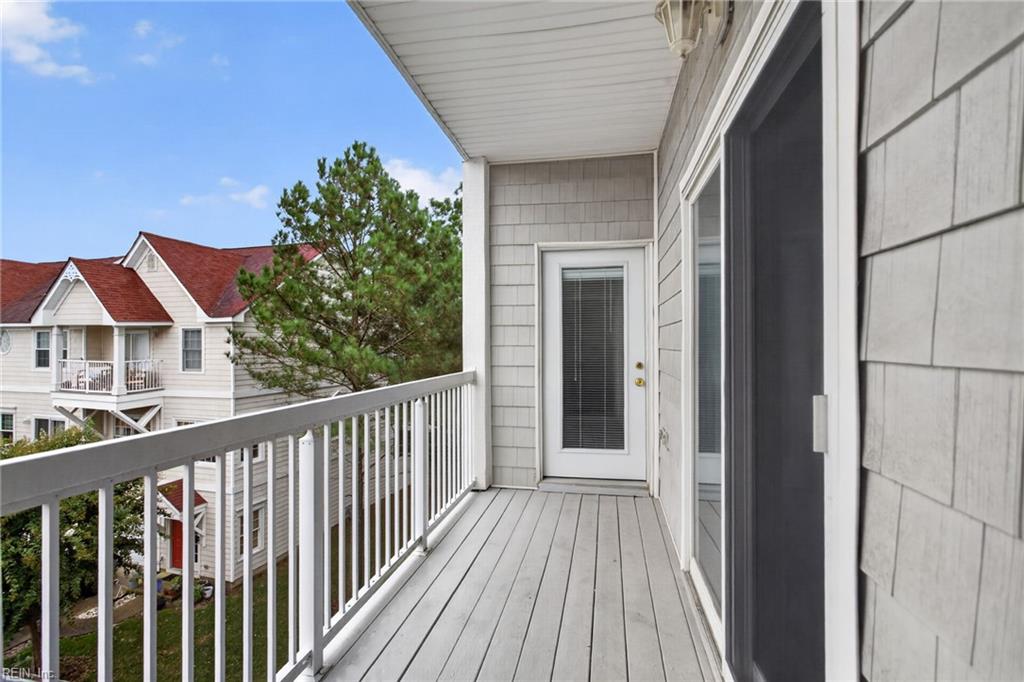 2300 Page Harbor Lndg Property Photo 16