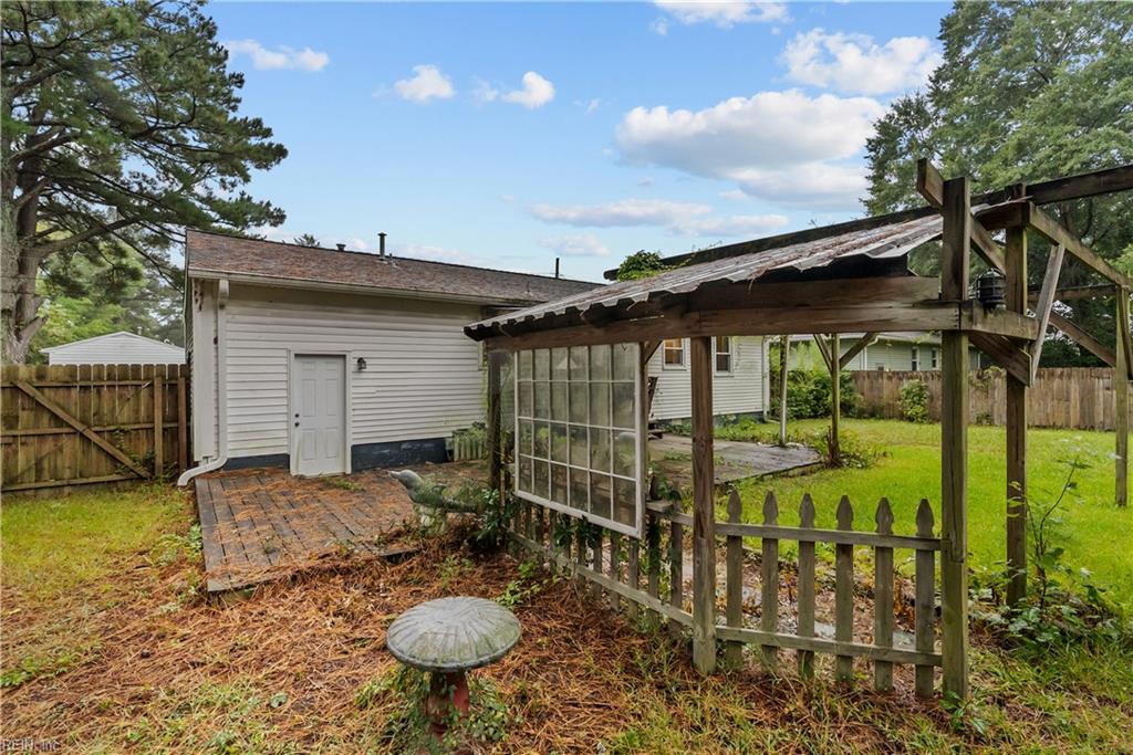2704 George Dr Dr Property Photo 25