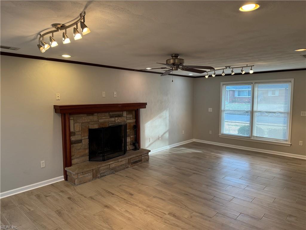 2026 Meadow Lake Ct Property Photo 6