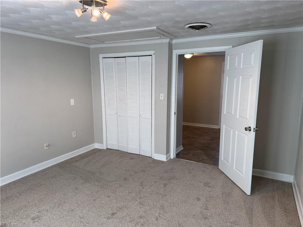 2026 Meadow Lake Ct Property Photo 15