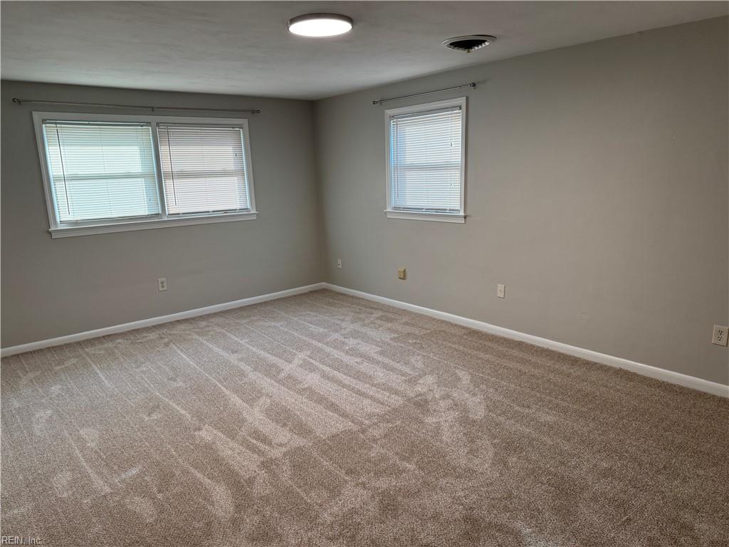 2026 Meadow Lake Ct Property Photo 21
