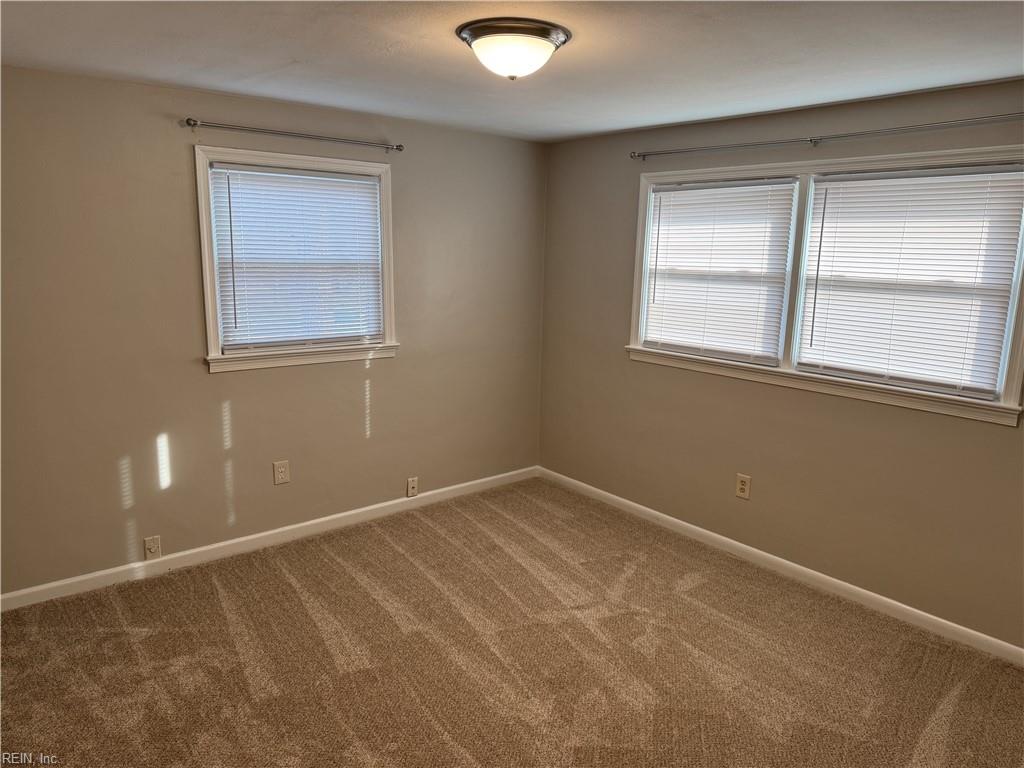 2026 Meadow Lake Ct Property Photo 28