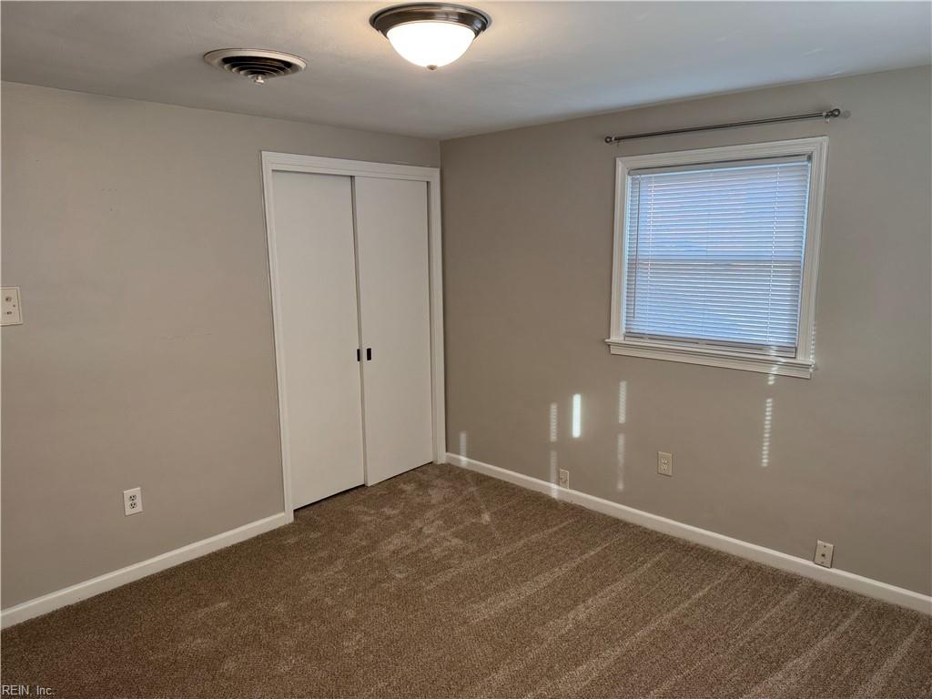 2026 Meadow Lake Ct Property Photo 29