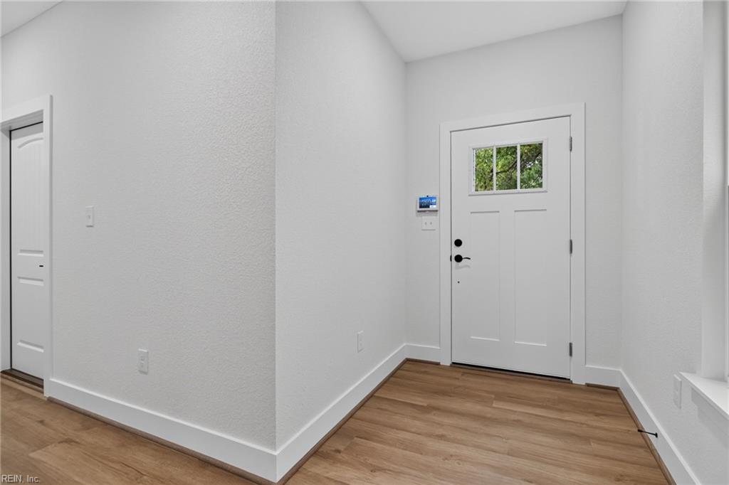 140 S Gum Ave Property Photo 3