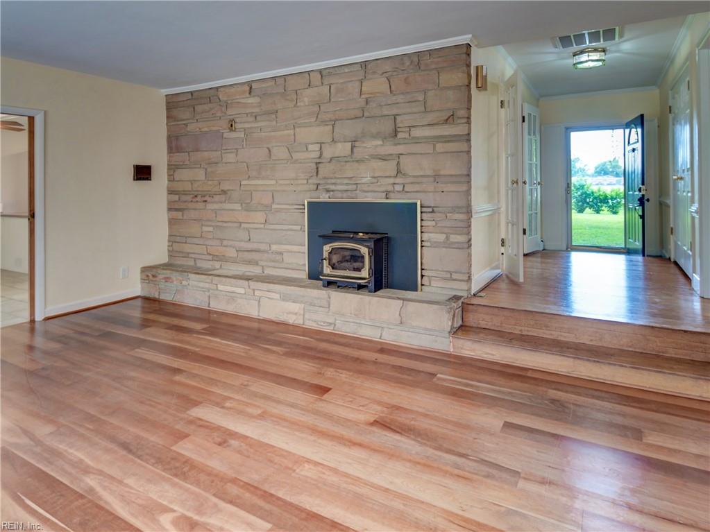 101 Stadium Dr Property Photo 15