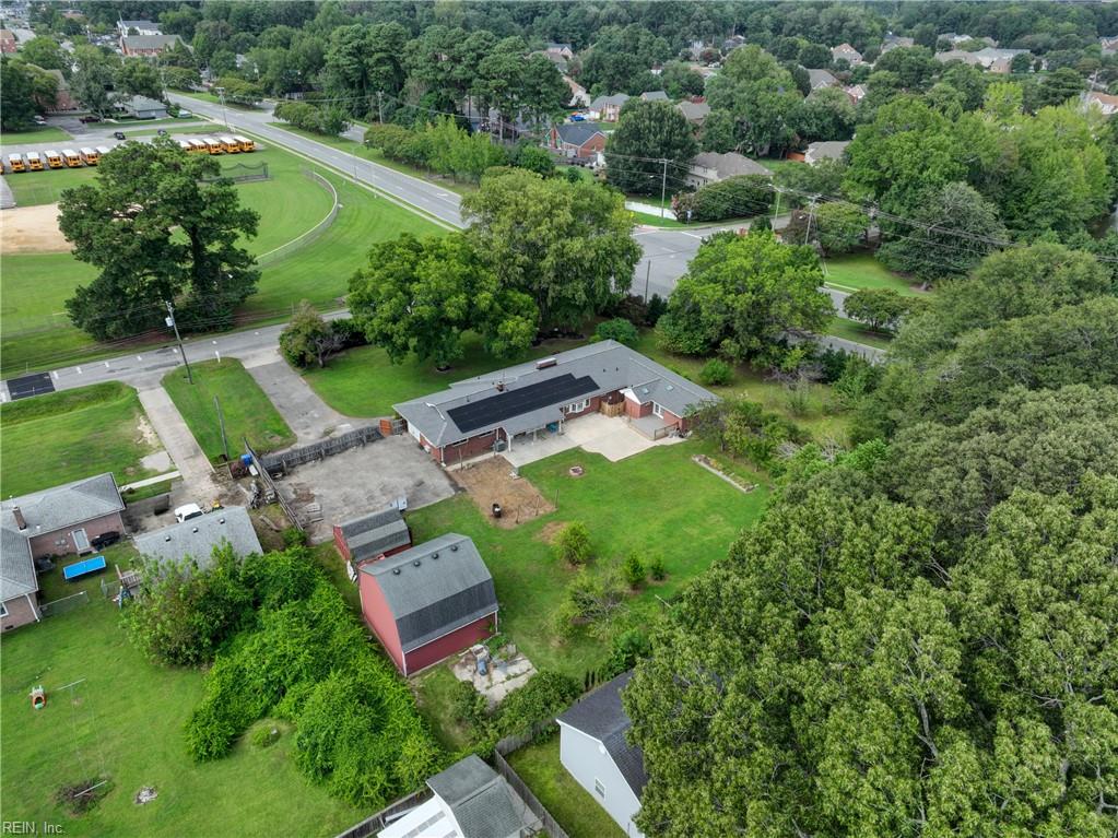 101 Stadium Dr Property Photo 39