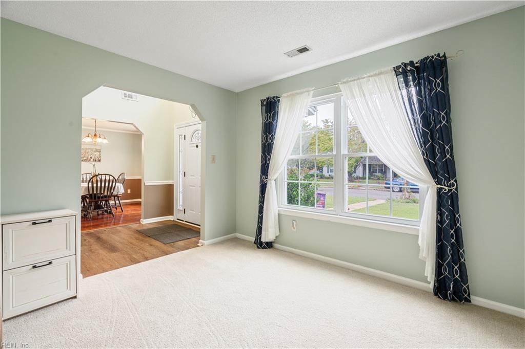 841 Woodstream Way Property Photo 11