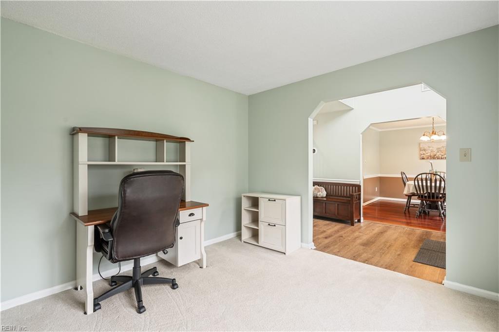 841 Woodstream Way Property Photo 12