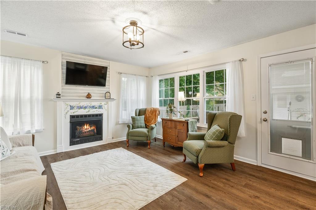 841 Woodstream Way Property Photo 16