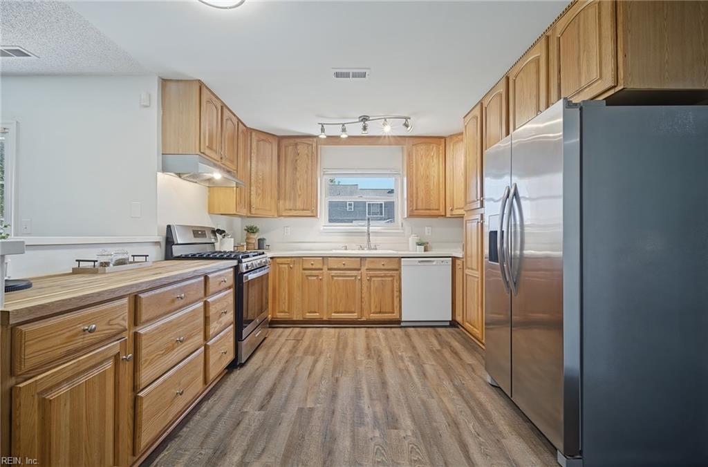 5701 Keene Mill Run Ct Property Photo 11