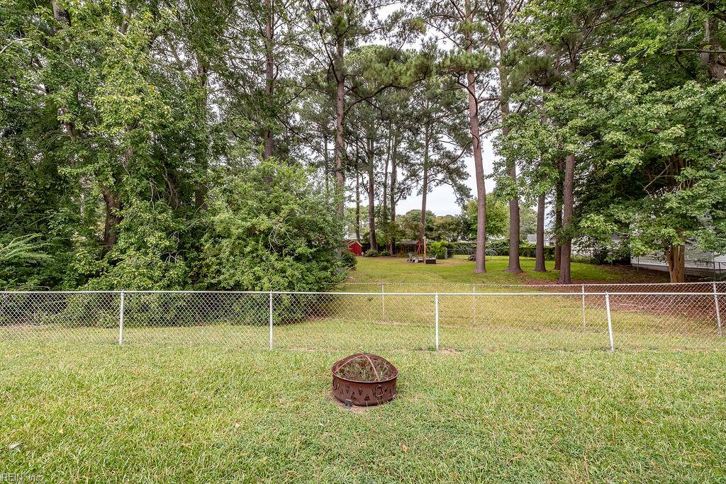 31 Warren Dr Property Photo 37