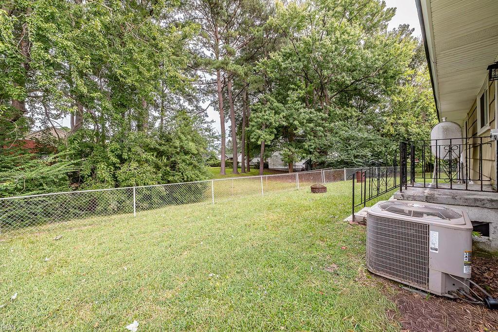 31 Warren Dr Property Photo 38