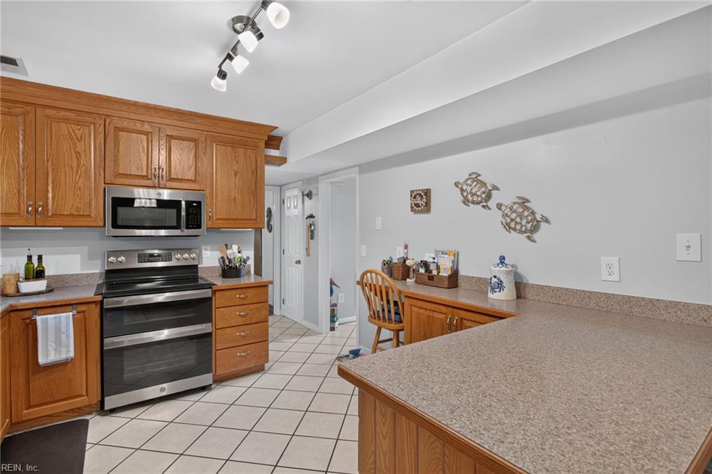 217 Eastlawn Dr Property Photo 11
