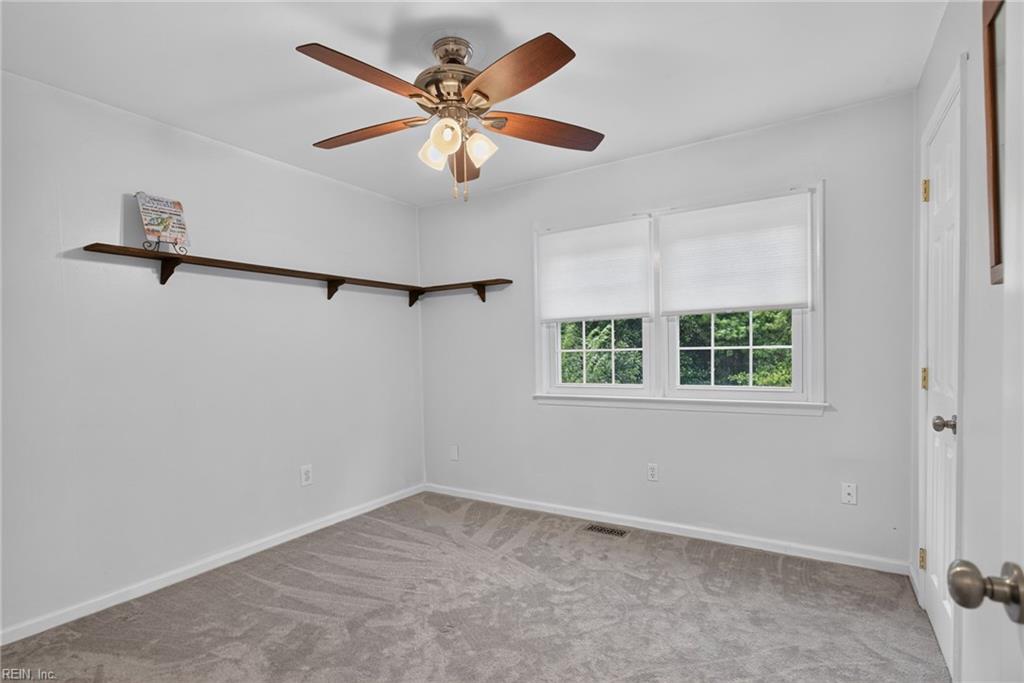 217 Eastlawn Dr Property Photo 22