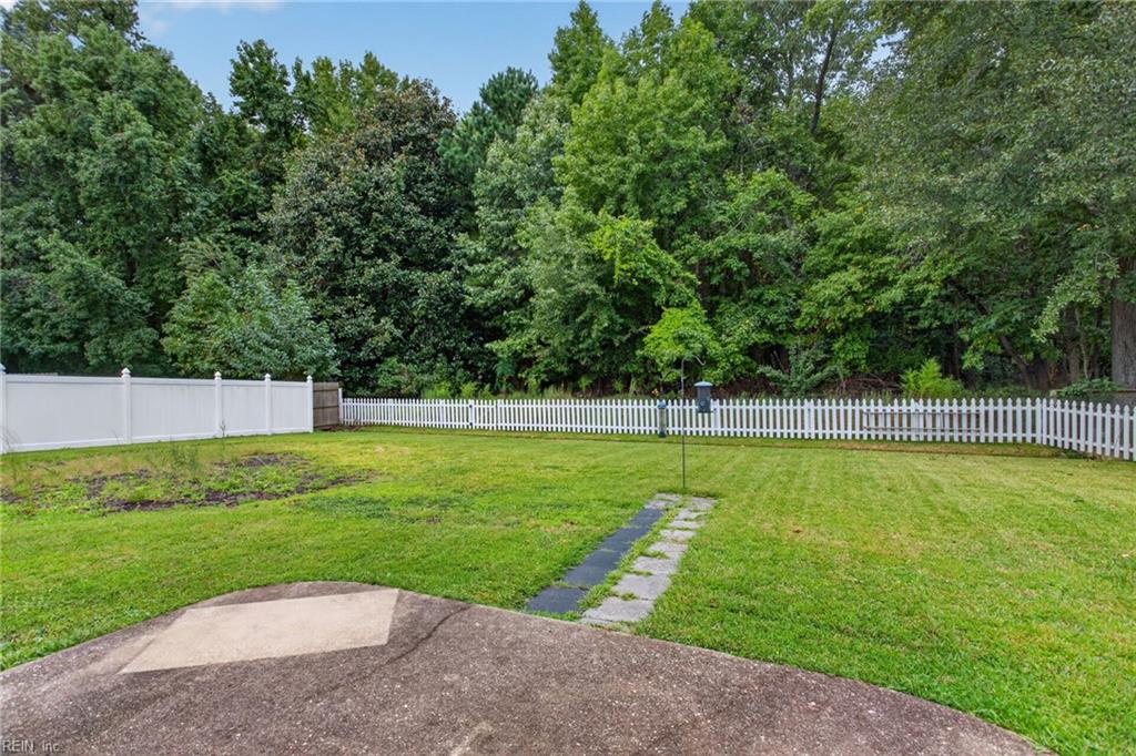 217 Eastlawn Dr Property Photo 26