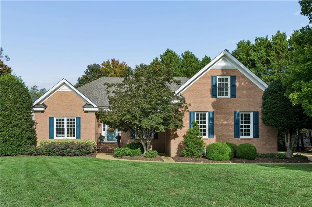 100 Spring Br Property Photo 1