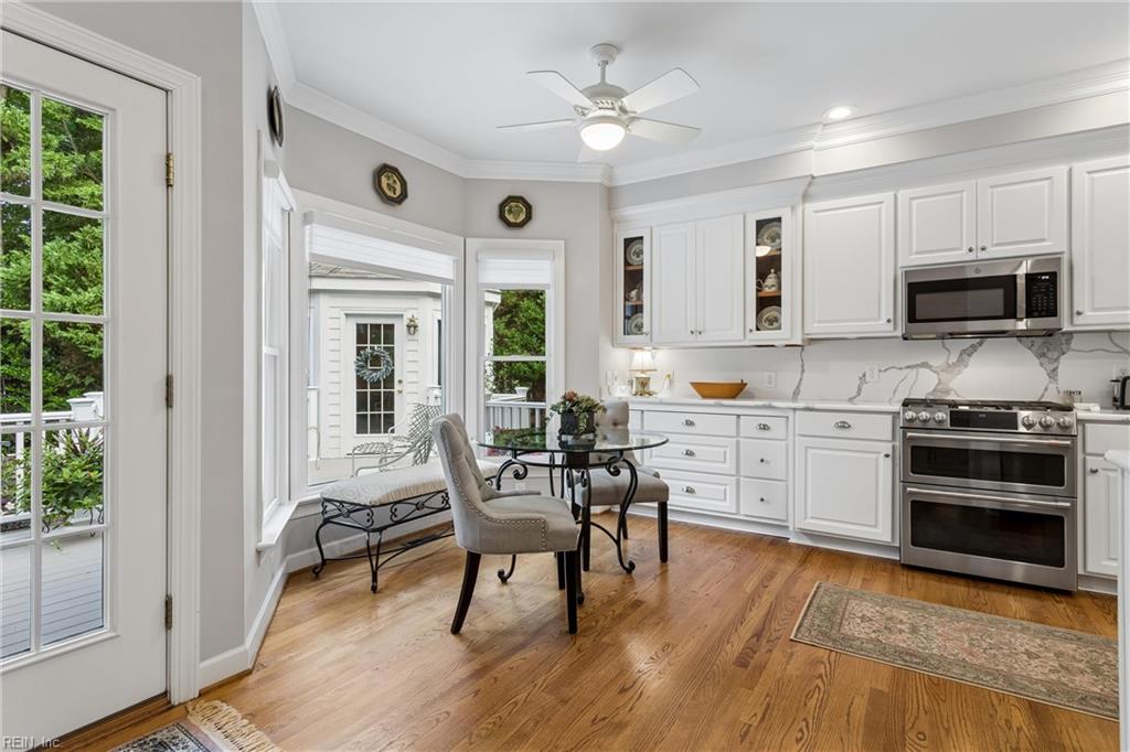 100 Spring Br Property Photo 11