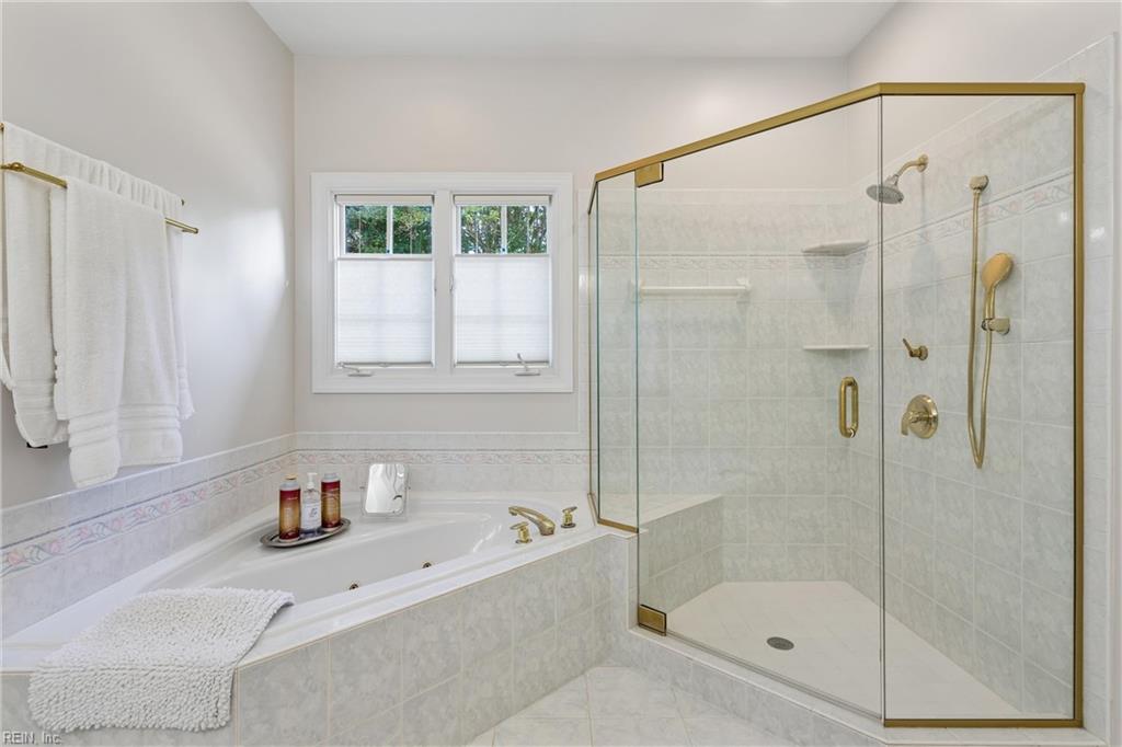 100 Spring Br Property Photo 26