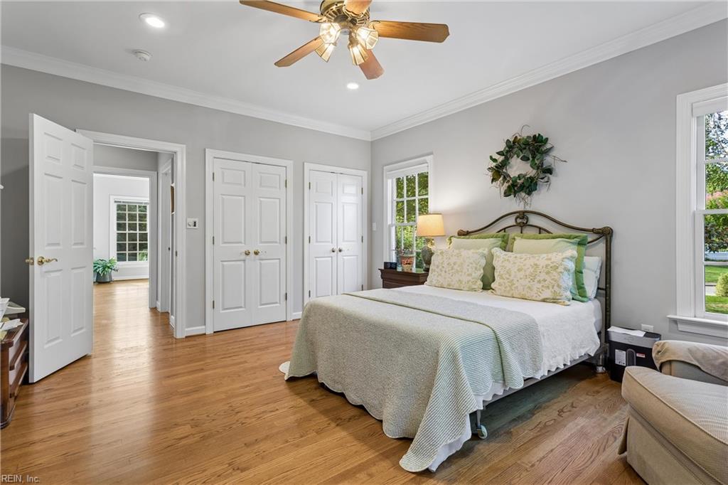 100 Spring Br Property Photo 31