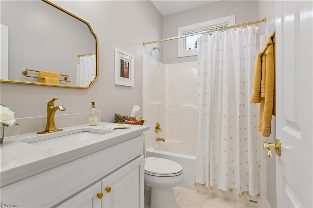 100 Spring Br Property Photo 33