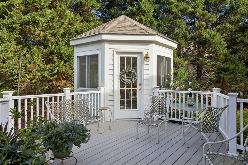 100 Spring Br Property Photo 37