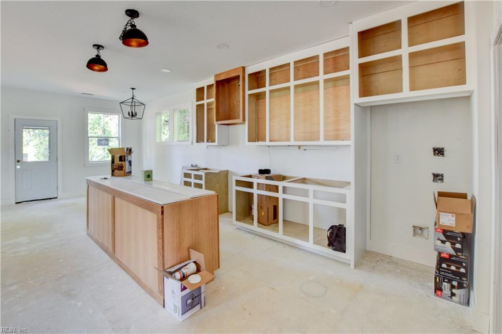 1912 Montclair Ave Property Photo 4