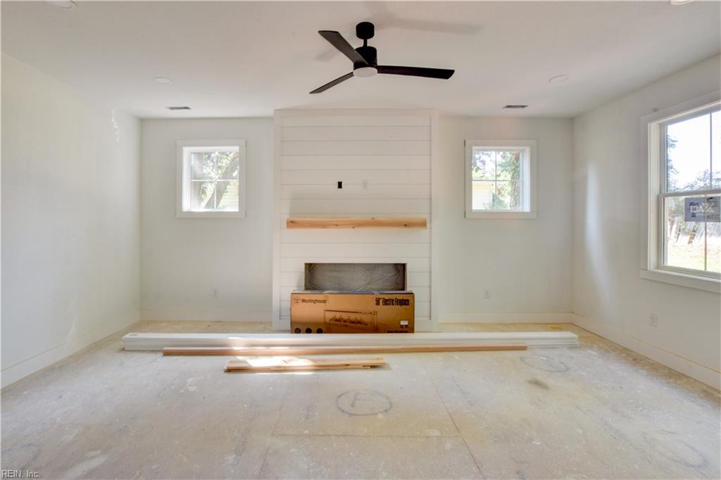 1912 Montclair Ave Property Photo 6
