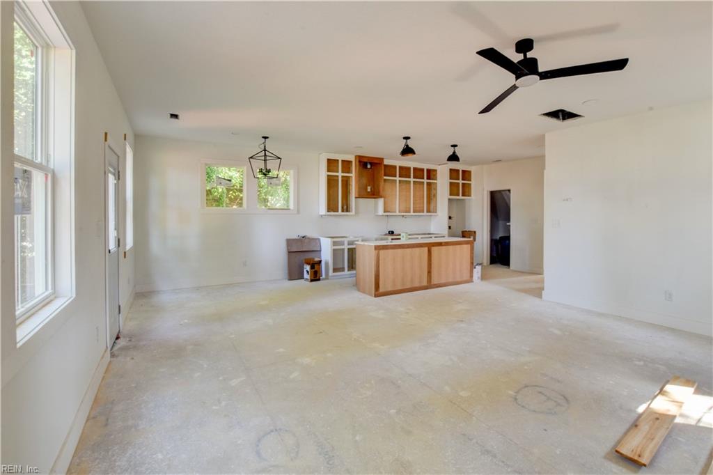 1912 Montclair Ave Property Photo 10