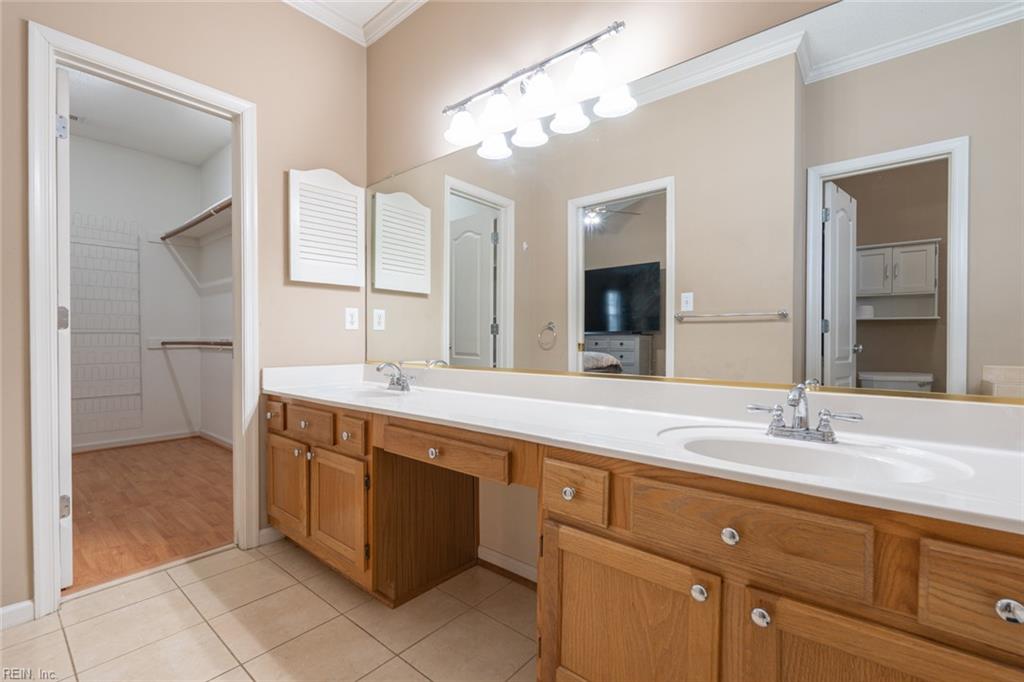 518 Whisper Walk Property Photo 14