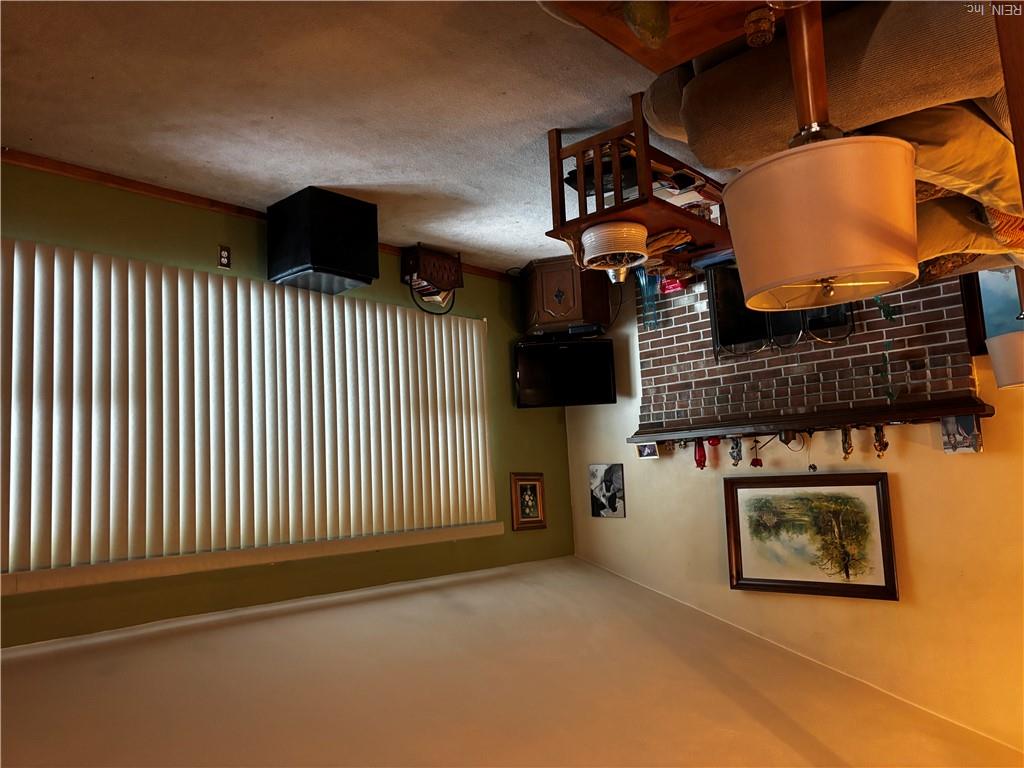 648 Charlecote Dr Property Photo 2