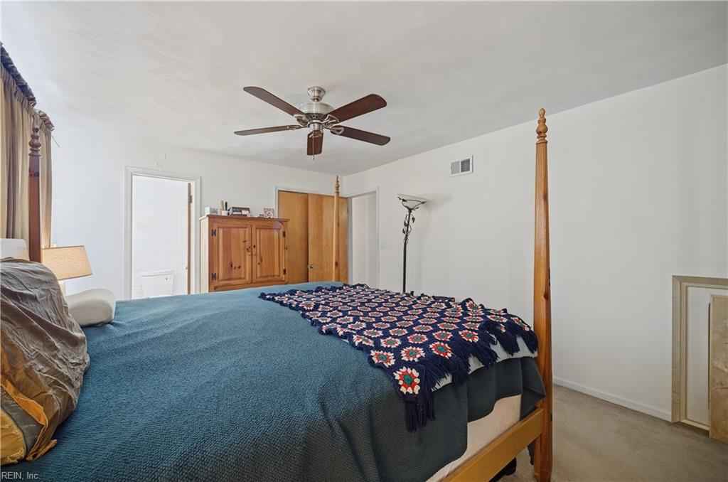 648 Charlecote Dr Property Photo 30