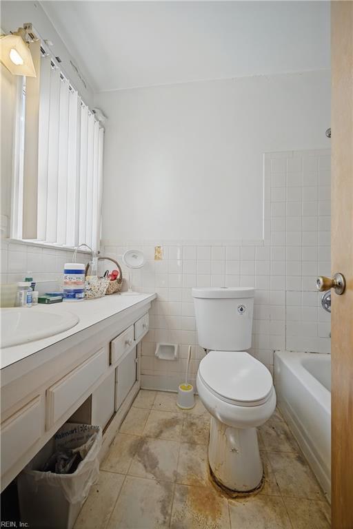 648 Charlecote Dr Property Photo 31