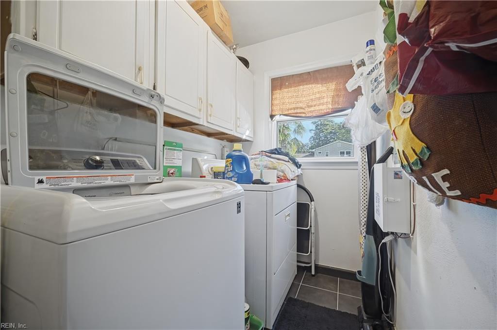 648 Charlecote Dr Property Photo 38