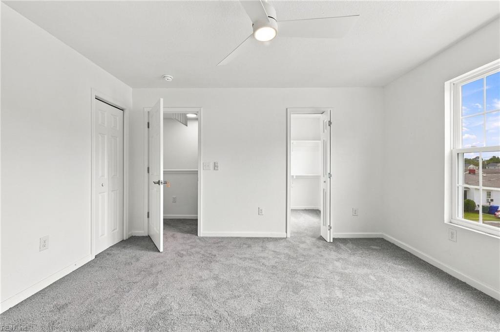 308 N Lloyd St Property Photo 25