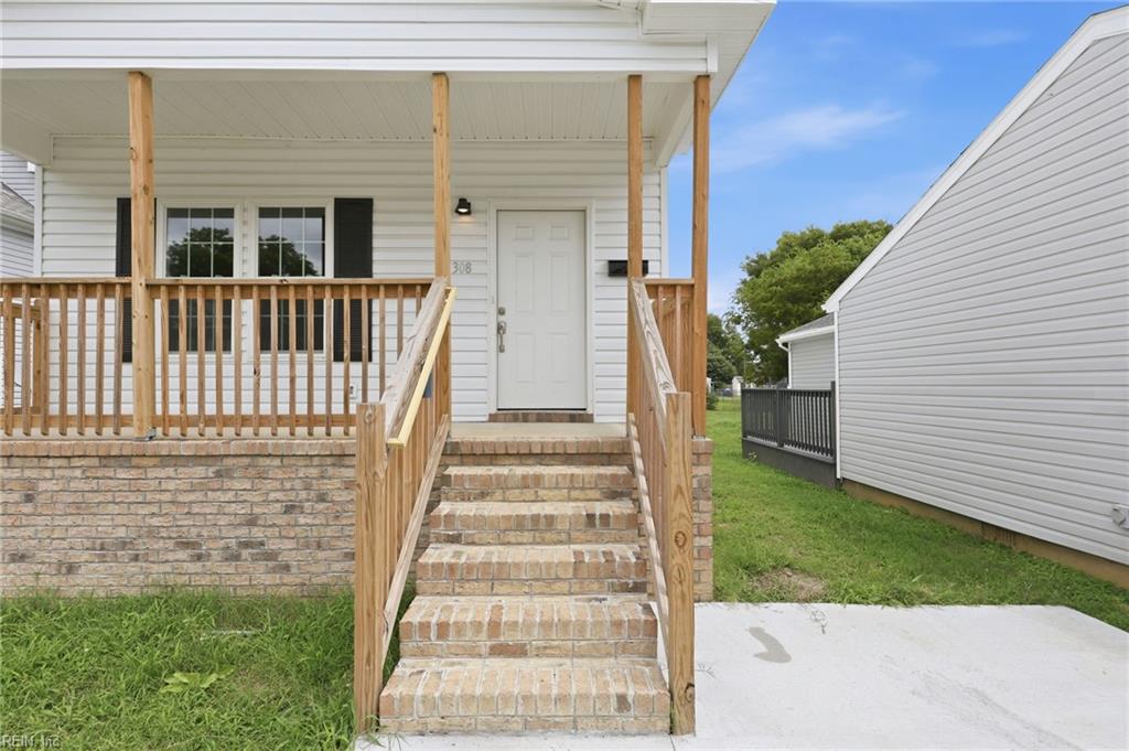 308 N Lloyd St Property Photo 28