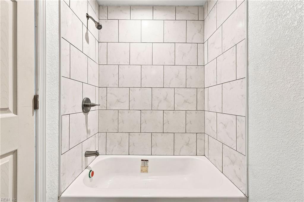 308 N Lloyd St Property Photo 31