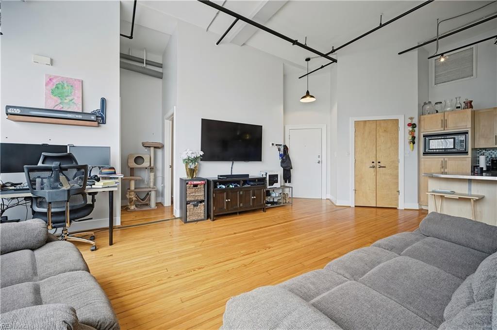 500 Granby St Property Photo 6