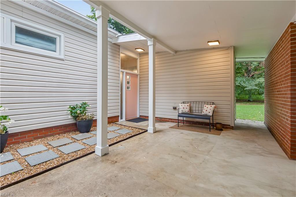 111 National LN