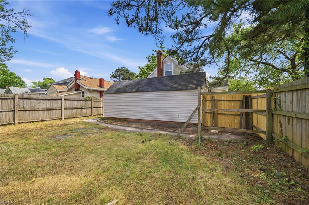 2801 Dunkirk Ave Property Photo 37