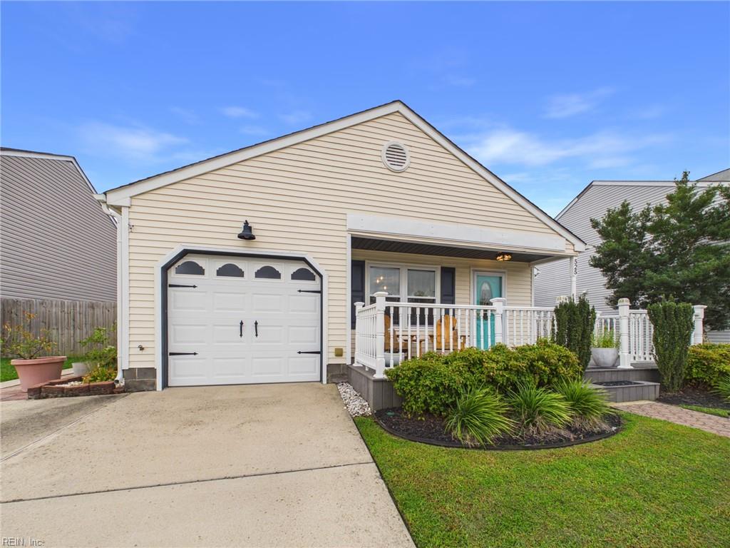 525 Hillshire Way Property Photo 3