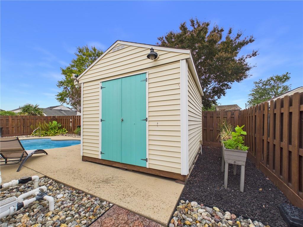 525 Hillshire Way Property Photo 14