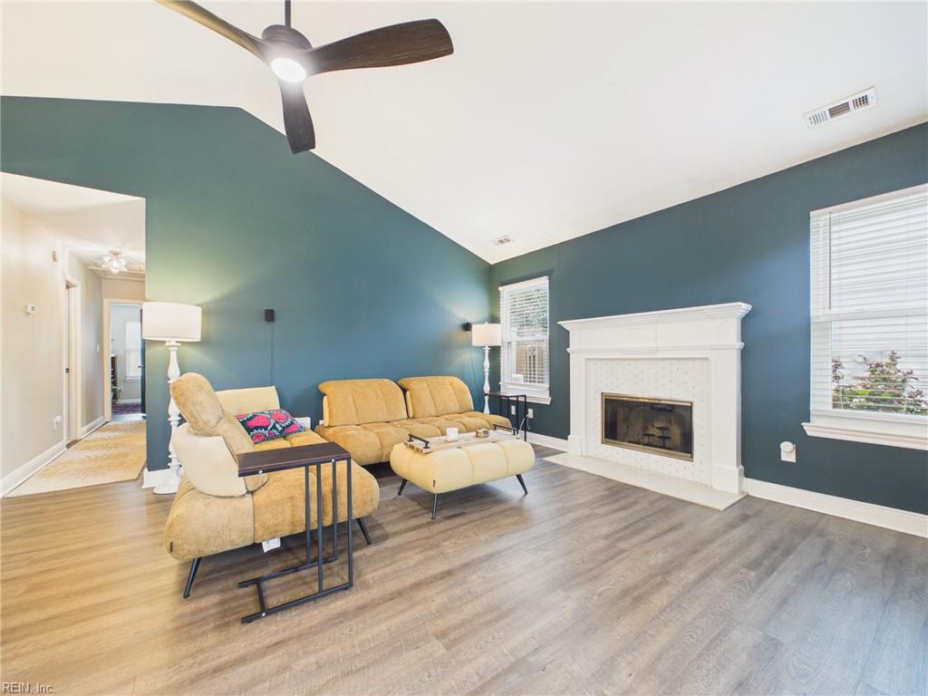 525 Hillshire Way Property Photo 19