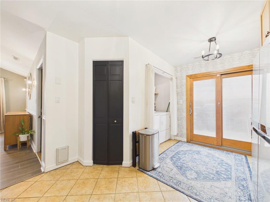 525 Hillshire Way Property Photo 33