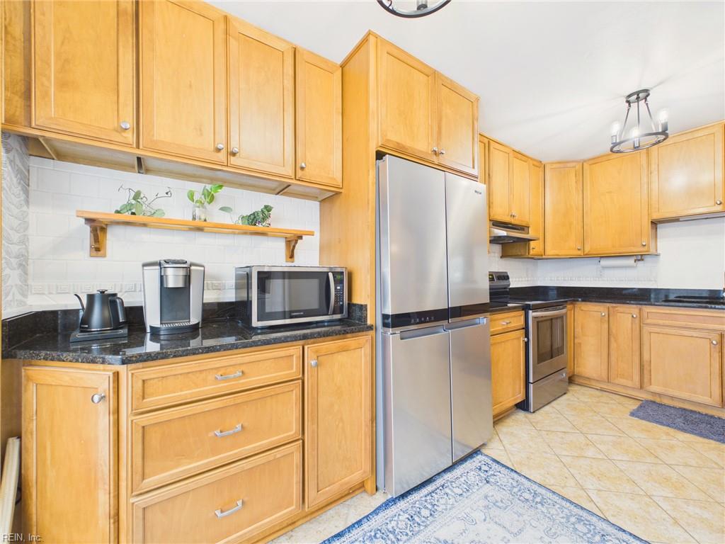 525 Hillshire Way Property Photo 35