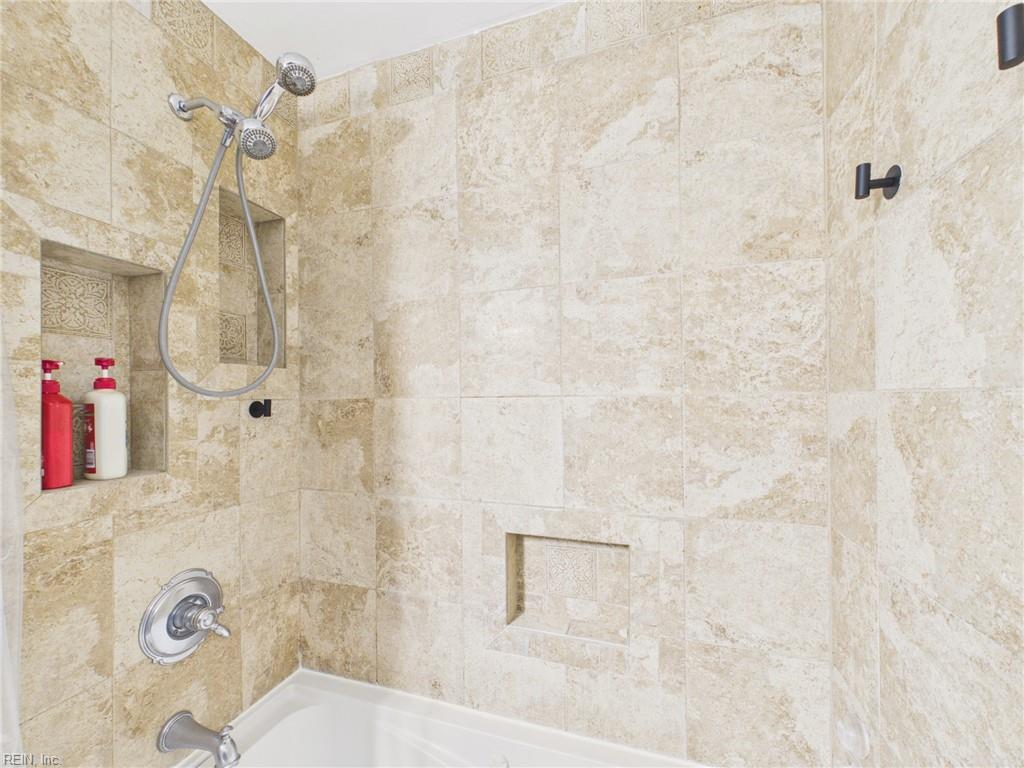 525 Hillshire Way Property Photo 38