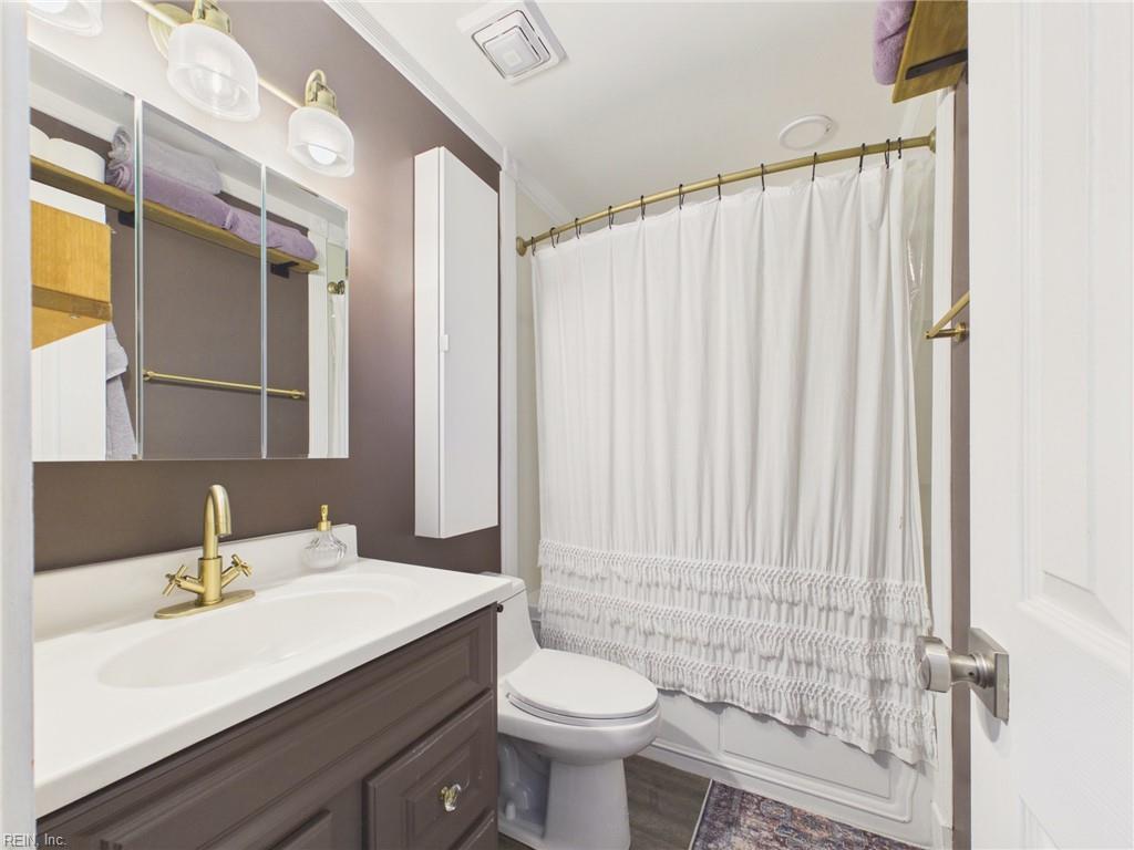 525 Hillshire Way Property Photo 45