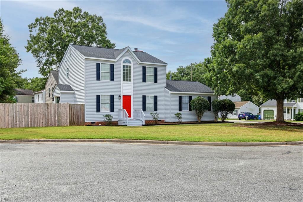714 Trails LN